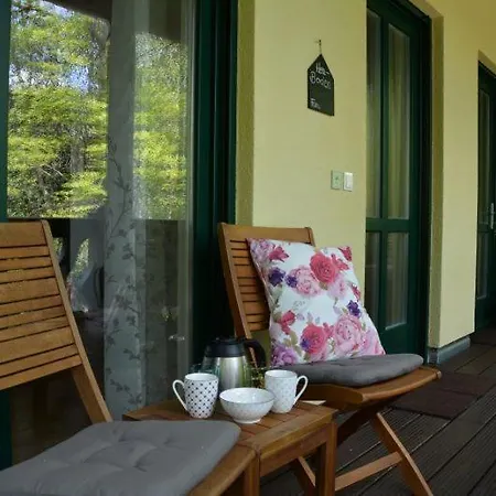 Spreewaldscheune Am Fliess-ferienwohnungen Am Wasser In