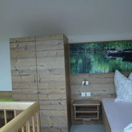 Spreewaldscheune Am Fliess-ferienwohnungen Am Wasser In Apartamento