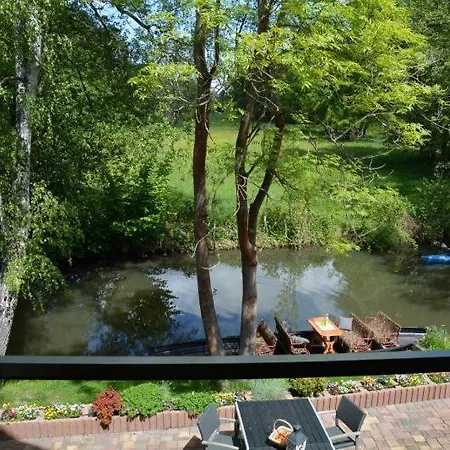 Spreewaldscheune Am Fliess-ferienwohnungen Am Wasser In Apartamento