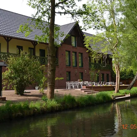 Spreewaldscheune Am Fliess-ferienwohnungen Am Wasser In Daire Burg (Spreewald)