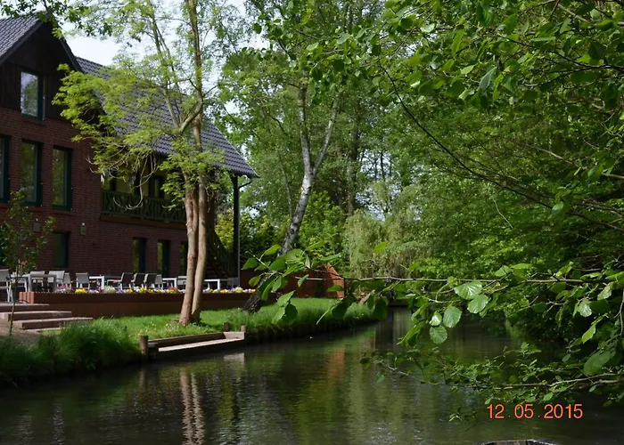 Spreewaldscheune Am Fliess-ferienwohnungen Am Wasser In *
