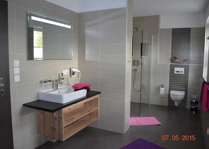 Spreewaldscheune Am Fliess-ferienwohnungen Am Wasser In Appartement Burg (Spreewald)