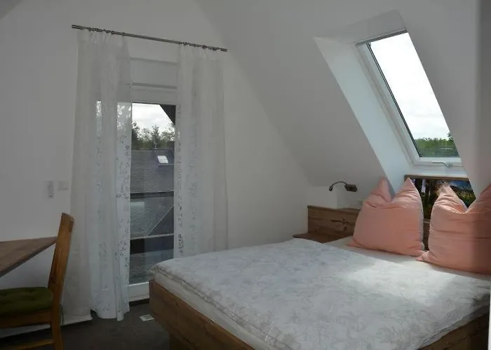 Spreewaldscheune Am Fliess-ferienwohnungen Am Wasser In * Burg (Spreewald)